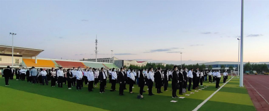 新疆理工學院隆重舉行慶祝第三十六個教師節升旗儀式