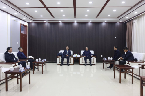 昌吉学院党委书记罗旭一行到我校交流座谈