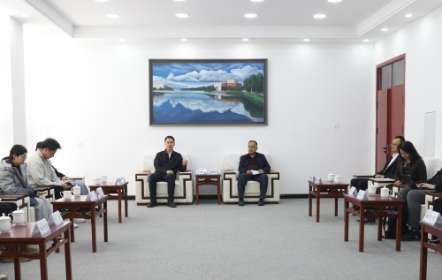 主流媒体进校园 科创赋能促发展——中央及自治区媒体团来新疆理工学院调研