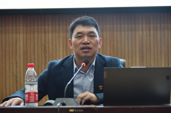 读书让生活更美好——谭刚教授作“漫谈读书与生活”主题讲座