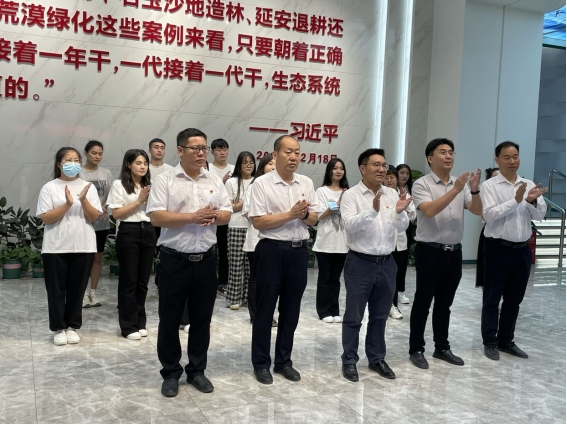 经济贸易与管理学院党总支赴柯柯牙纪念馆开展“携手防治荒漠化，传承柯柯牙精神”主题党日活动