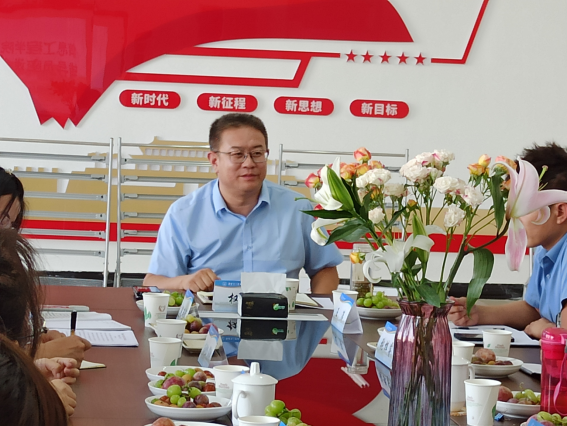 凝心聚力，做学生成长的知心人和引路人 ——信息工程学院召开辅导员工作座谈会